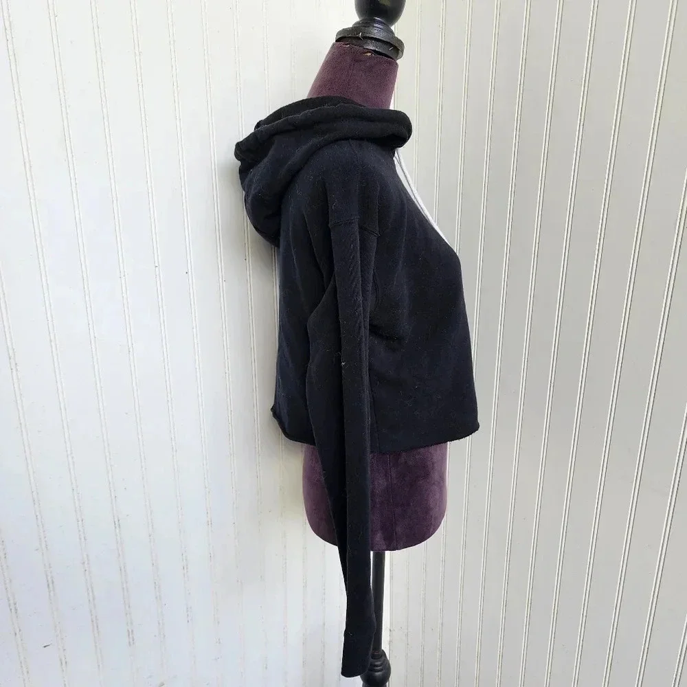 Wild Fable Women’s Cropped Hoodie Sweatshirt Black Ebony Pullover Sz S - Picture 4 of 10